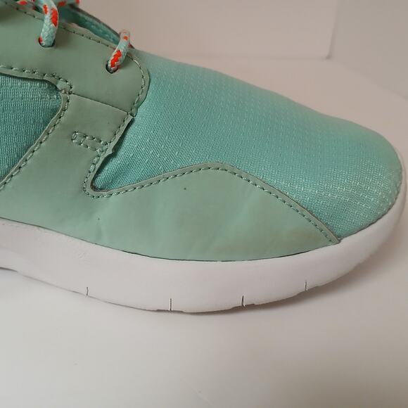 Nike Women's Red Swoosh/ Mesh /Leather/ Running Shoes/Size 7 - Picture 4 of 8